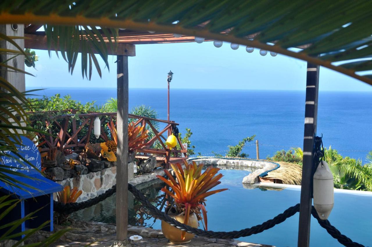 Mango Island Lodges Saint Joseph Bagian luar foto