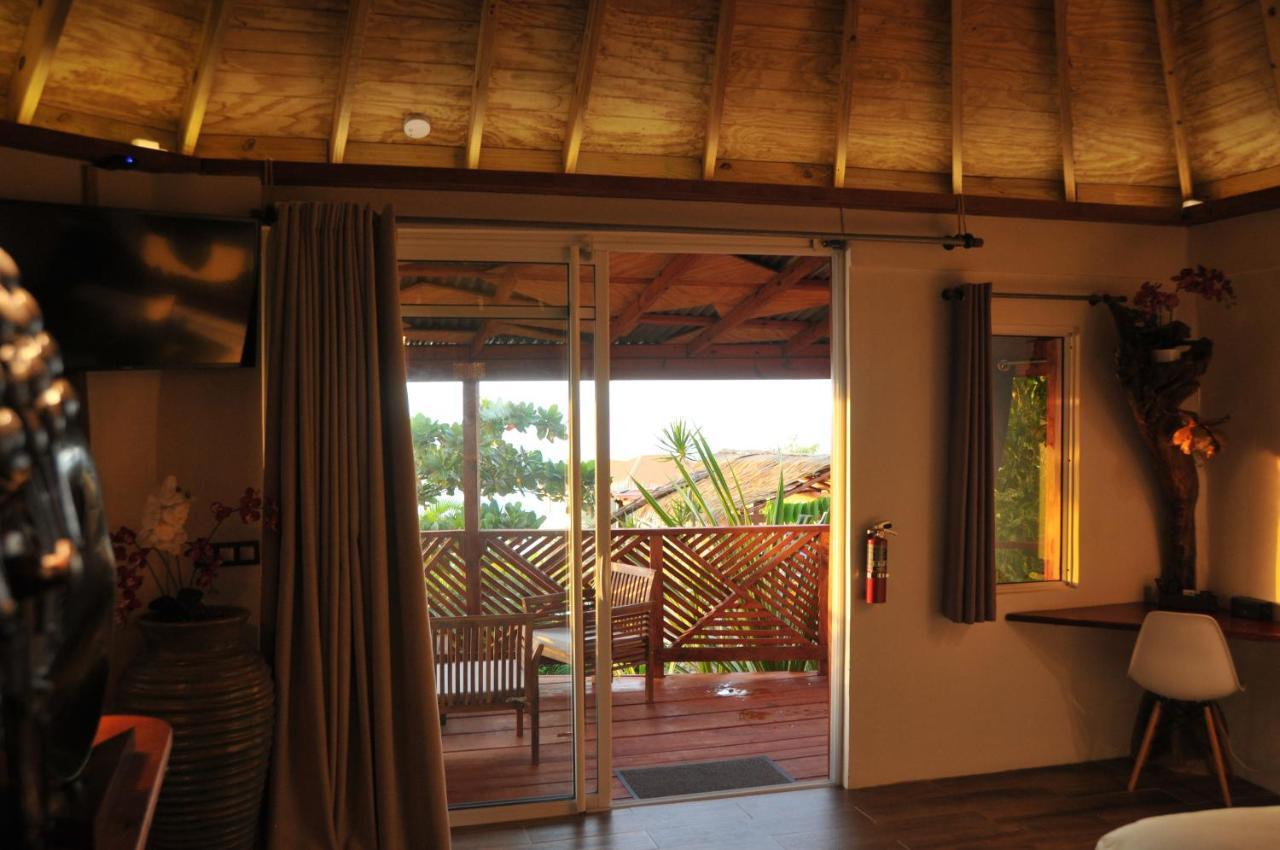 Mango Island Lodges Saint Joseph Bagian luar foto