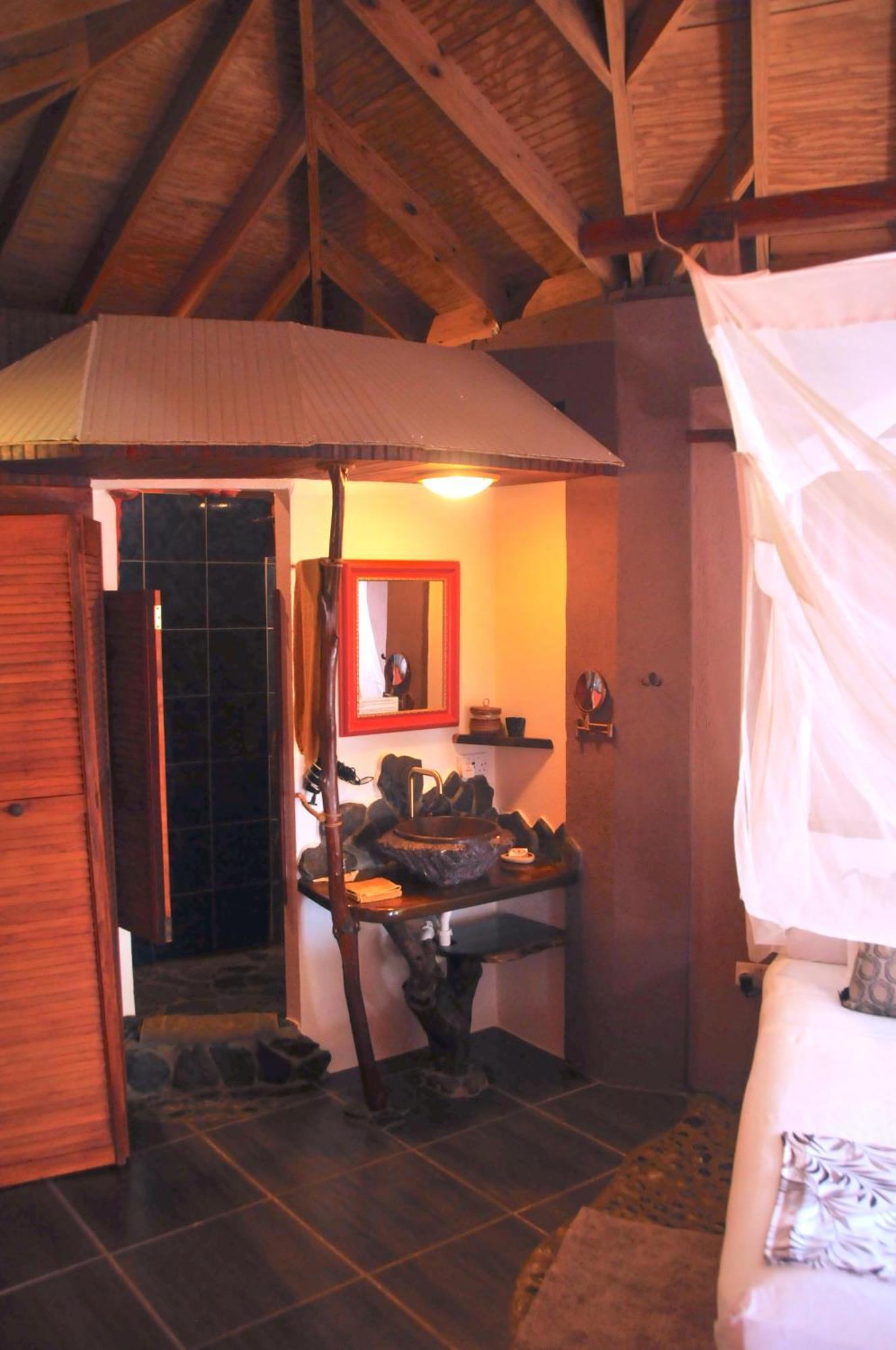 Mango Island Lodges Saint Joseph Bagian luar foto