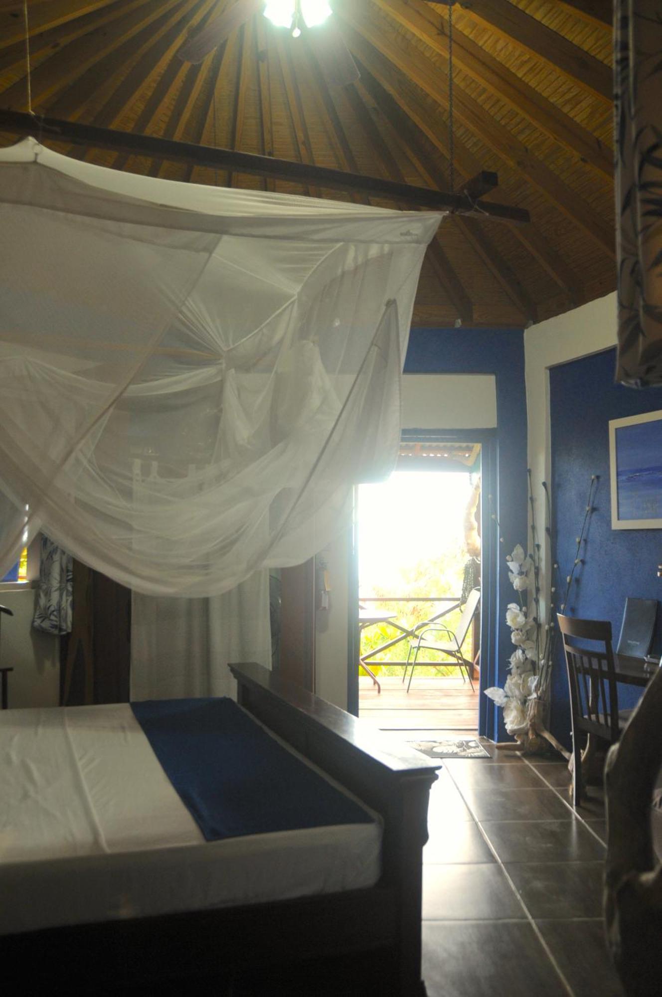 Mango Island Lodges Saint Joseph Bagian luar foto
